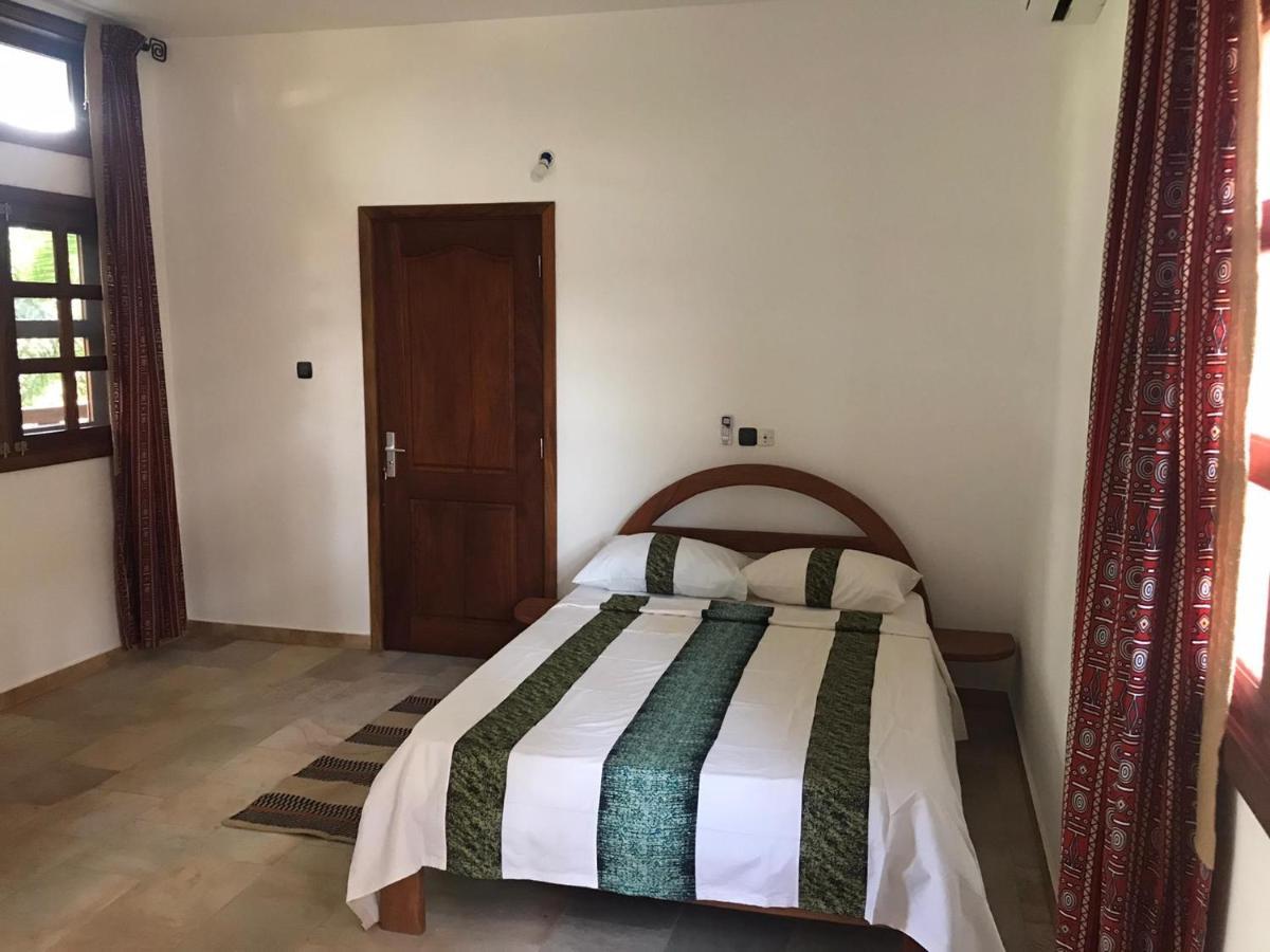 Hotel Otsunami Lomé Eksteriør bilde